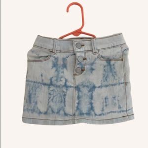Stone washed denim skirt